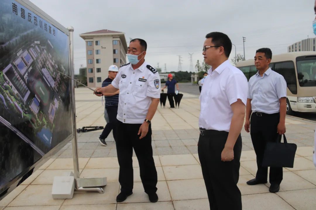 凝心聚力打造全國一流反恐訓(xùn)練基地 吳建平實地督導(dǎo)調(diào)度“胡子工程”攻堅銷號